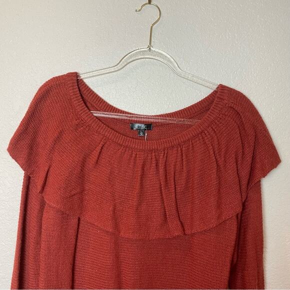 BNWT! TCEC Gretchen Off the Shoulder Ruffle Sweater in Brick Size L - Picture 4 of 8